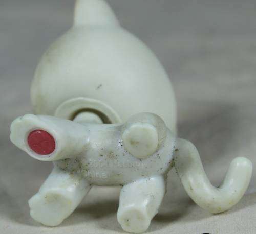 LITTLEST PET SHOP AUTHENTIC RANGE WITH A RED MAGNET(HASBRO 2004)SHORT HAIR CAT#64(SO CUTE)BID NOW!