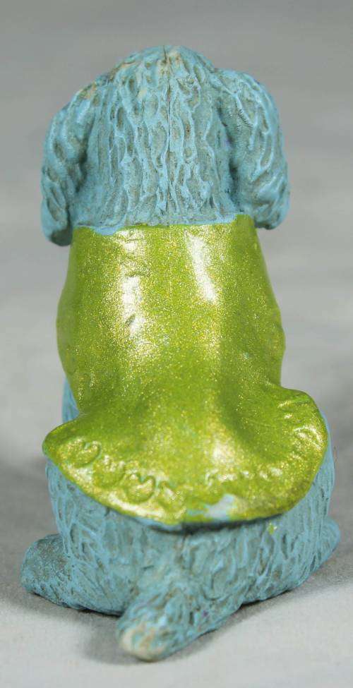 Vintage dog with a mirror  (M.E.G.1995)