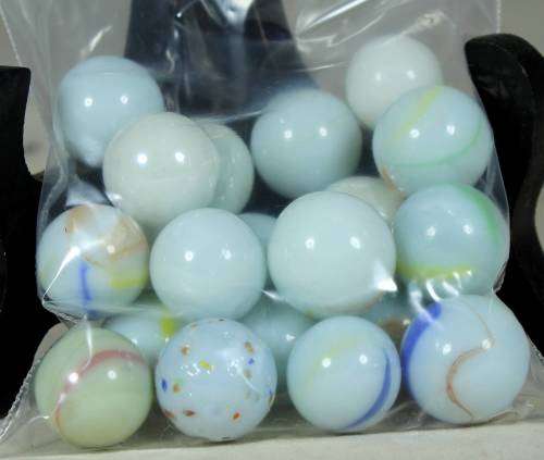 VINTAGE WHITE COLLECTION OF 20 MARBLES-A MUST HAVE-BID NOW!