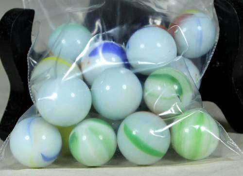VINTAGE WHITE COLLECTION OF 20 MARBLES-A MUST HAVE-BID NOW!
