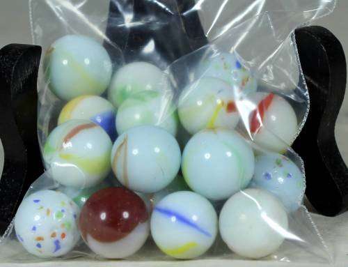 VINTAGE WHITE COLLECTION OF 20 MARBLES-A MUST HAVE-BID NOW!