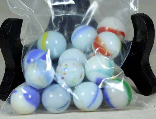 VINTAGE WHITE COLLECTION OF 20 MARBLES-A MUST HAVE-BID NOW!