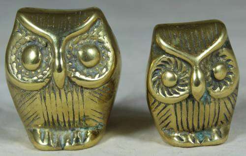 MINIATURE BRASS-PAIR OF OWLS-BID NOW!