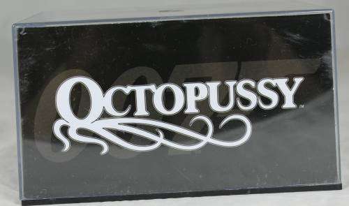 JAMES BOND 007 WITH MAGAZINE UNIVERSAL HOBBIES-LOTUS ESPRIT TURBO(UH)(FOR YOUR EYES ONLY#8)BID NOW!