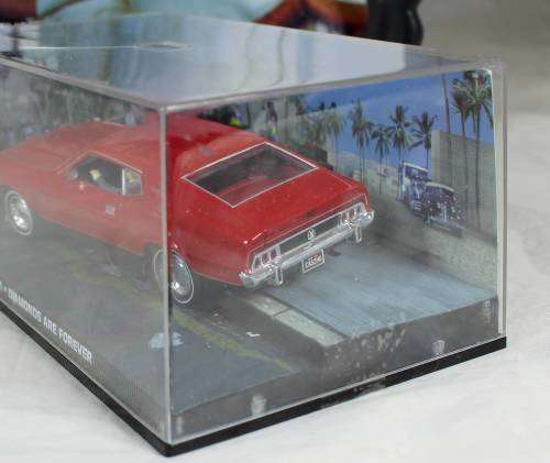 JAMES BOND 007 WITH MAGAZINE UNIVERSAL HOBBIES-FORD MUSTANG MACH1(DIAMONDS ARE FOREVER#13)