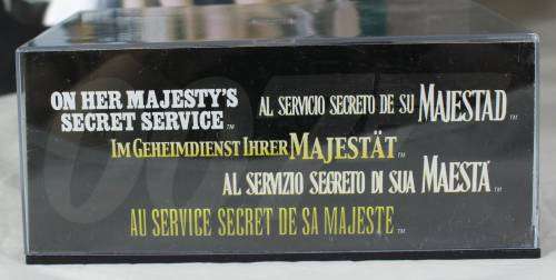 JAMES BOND 007 WITH MAGAZINE UNIVERSAL HOBBIES-AUSTIN MINI(ON HER MAJESTY`S SECRET SERVICE#71)