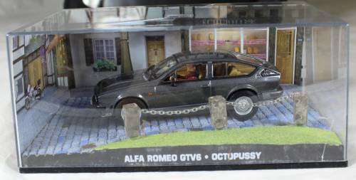 JAMES BOND 007 WITH MAGAZINE UNIVERSAL HOBBIES-ALFA ROMEO (OCTOPUSSY#73)BID NOW!!
