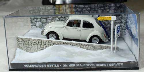 JAMES BOND 007 WITH MAGAZINE UNIVERSAL HOBBIES-VW BEETLE(ON HER MAJESTY`S SECRET SERVICE#74)BID NOW!