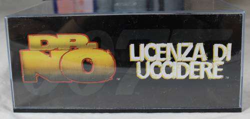 JAMES BOND 007 WITH MAGAZINE UNIVERSAL HOBBIES-FORD ANGLIA(DR.NO#89)