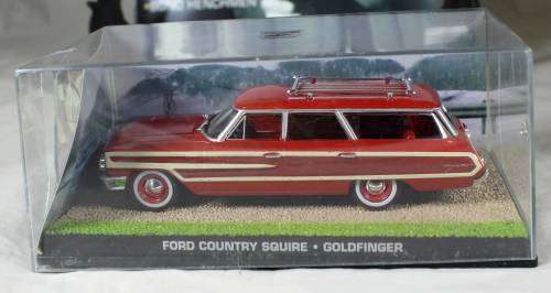 JAMES BOND 007 WITH MAGAZINE UNIVERSAL HOBBIES-FORD COUNTRY SQUIRE (GOLDFINGER#105)BID NOW!