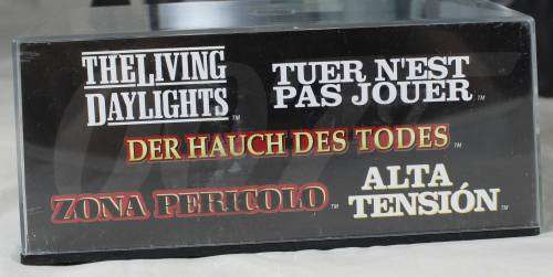 JAMES BOND 007 WITH MAGAZINE UNIVERSAL HOBBIES-FORD COUNTRY SQUIRE (GOLDFINGER#105)BID NOW!