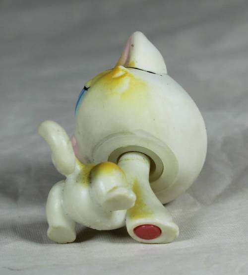 LITTLEST PET SHOP AUTHENTIC RANGE WITH A RED MAGNET HASBRO(TABBY CAT #52)BID NOW!