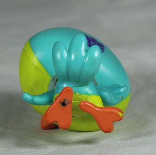 LITTLEST PET SHOP AUTHENTIC RANGE WITH A RED MAGNET HASBRO(BIRD HUGSY LOVEJOY)BID NOW!