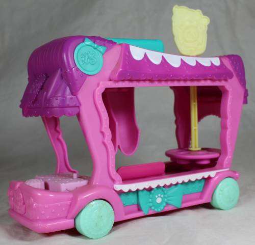 LITTLEST PET SHOP- SWEET DELIGHTS TREAT TRUCK BID NOW!!