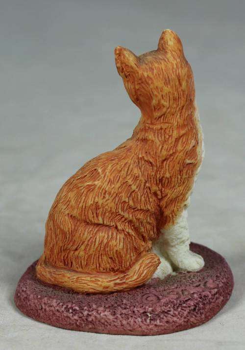 MINIATURE CAT WITH A SHOE (ADORABLE) BID NOW!!!