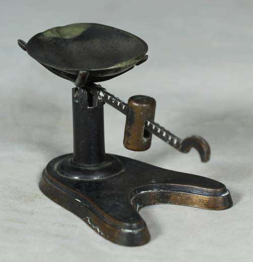 MINIATURE METAL VINTAGE SCALE-BID NOW!!