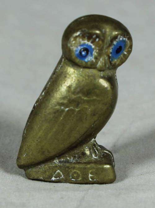 MINIATURE BRASS OWL LOOKING SIDEWAYS -BID NOW!!