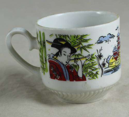 SMALL CUP MADE IN ROMANIA(LOVELY)BID NOW!!