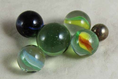 Bag of six marbles