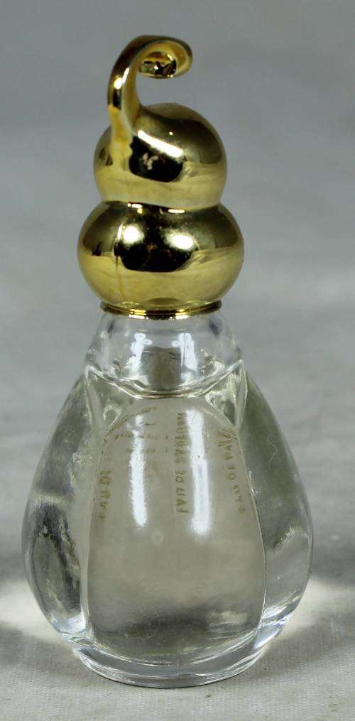 FULL BOTTLE OF REPLACED PERFUME IN A JEANE ARTHES-SULTANE BOTTLE 7ML-BID NOW!!