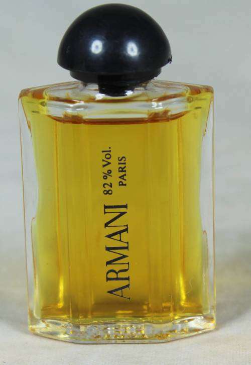 FULL MINIATURE BOTTLE OF GIORGIO ARMANI PERFUME 5ML-BID NOW!!