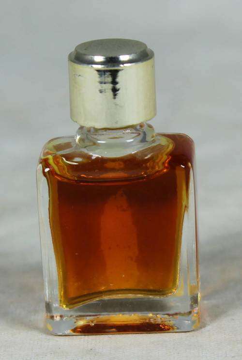 FULL MINIATURE BOTTLE OF AGAY CAPTURE PERFUME-BID NOW!!