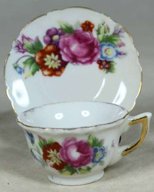 Miniature Tea Set For One - A Beauty - Bid Now!!!