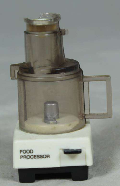 Unique Fridge Magnet - Food Processor - A Beauty - Bid Now!!!