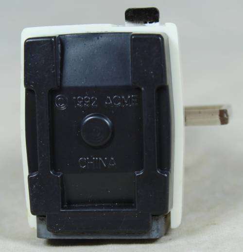 Unique Fridge Magnet - Food Processor - A Beauty - Bid Now!!!