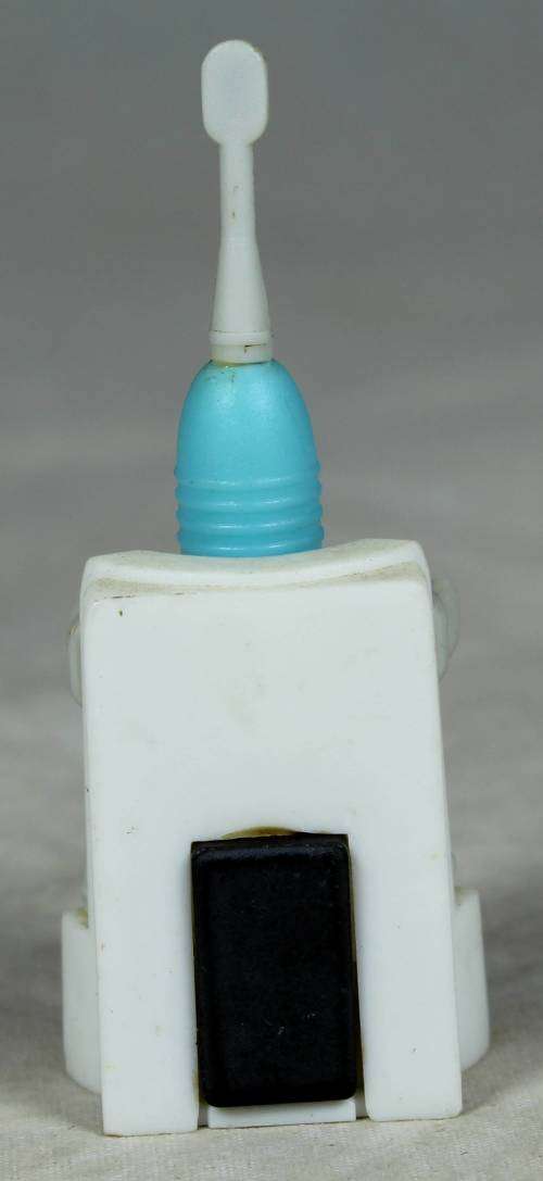 Unique Fridge Magnet - Toothbrush And Holder - A Beauty - Bid Now!!!