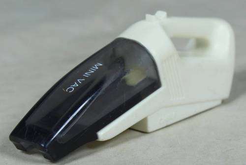 Unique Fridge Magnet - Hand Held Vacuum Cleaner   - A Beauty - Bid Now!!!