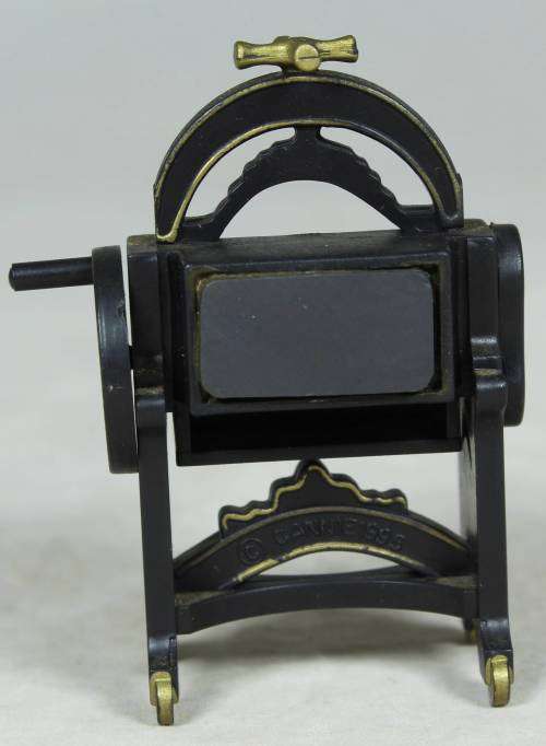 Unique Fridge Magnet - Clothes Drier - A Beauty - Bid Now!!!