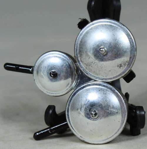 Unique Fridge Magnet - Trio Pots - A Beauty - Bid Now!!!