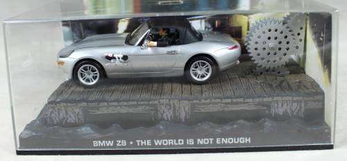 JAMES BOND 007 WITH MAGAZINE UNIVERSAL HOBBIES-BMW Z8 (The World Is Not Enough #4)