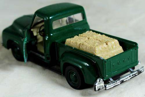 Maisto - 1953 Ford F100 Pickup - Bid now!!