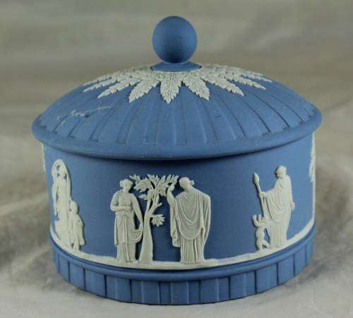 Wedgewood - Powder Bowl - Beautiful!! - Bid Now!