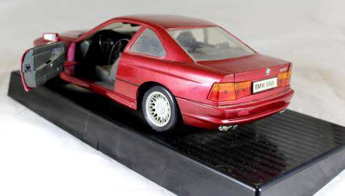 BMW 850i (1990) - Maysto - 1:18 Scale Model - Bid Now!!