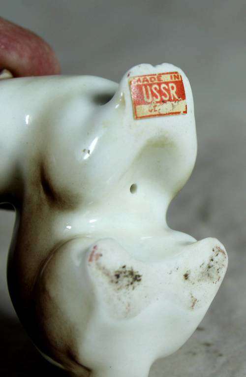 VINTAGE PORCELAIN SQUIRREL FROM USSR - BID NOW!!!