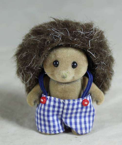 SYLVANIAN FAMILIES - HEDGEHOG BOY 1985 - BID NOW!!!