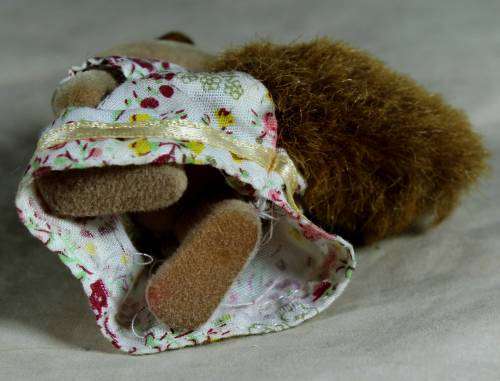 SYLVANIAN FAMILIES - SQUIRREL GIRL - BID NOW!!!