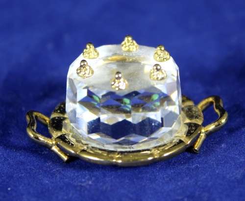 Swarovski Crystal Memories - Cake on a Tray - A magnificent little treasure!! Bid now!!