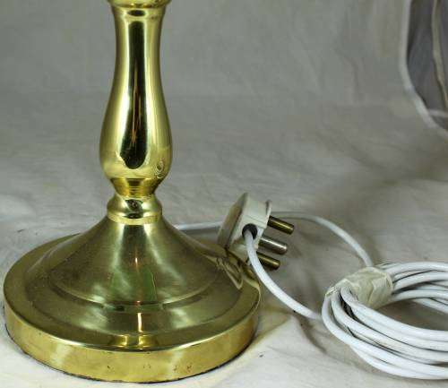 Traditional Bankers Light with Green Shade - Act fast and bid now!!!