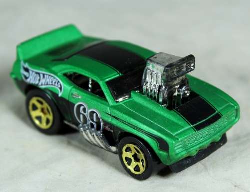 Hotwheels - `69 Camaro Z28 (2010) - BID NOW !!!