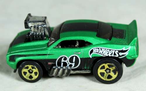 Hotwheels - `69 Camaro Z28 (2010) - BID NOW !!!