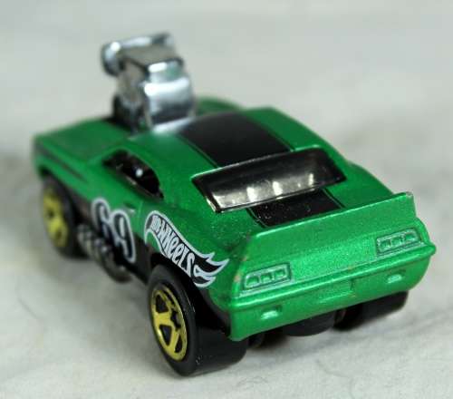 Hotwheels - `69 Camaro Z28 (2010) - BID NOW !!!