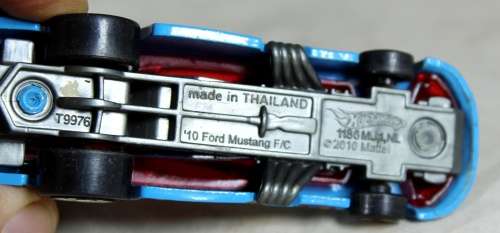 Hotwheels - `ten Ford Mustang F/C (2010)