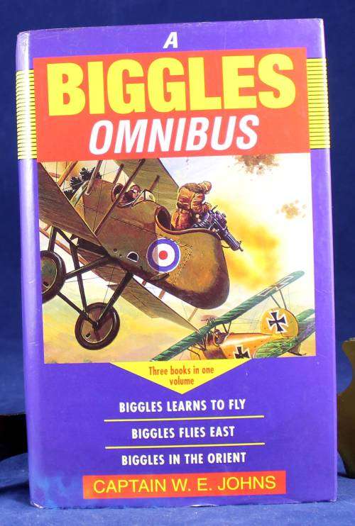 Captain W.E Johns - A Biggles Omnibus - ISBN0091818893 - BID NOW!!