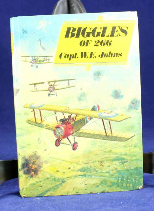 Captain W.E Johns - Biggles of 266 -  SBN603034071  - BID NOW!!