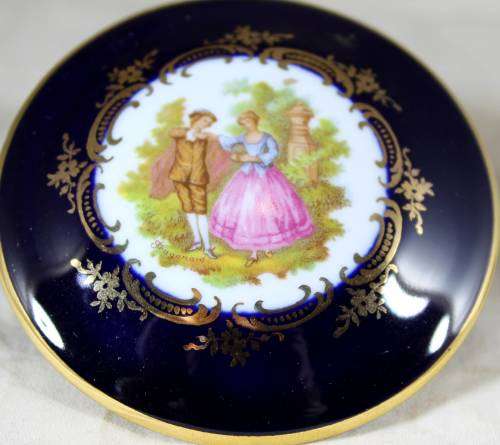 Limoges Castel - Lidded Trinket Dish - 22kt Gold Trim - Beautiful!!! BID NOW!!!!