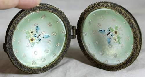 Bedazzled Pill Holder - Low Price!! Bid Now!!